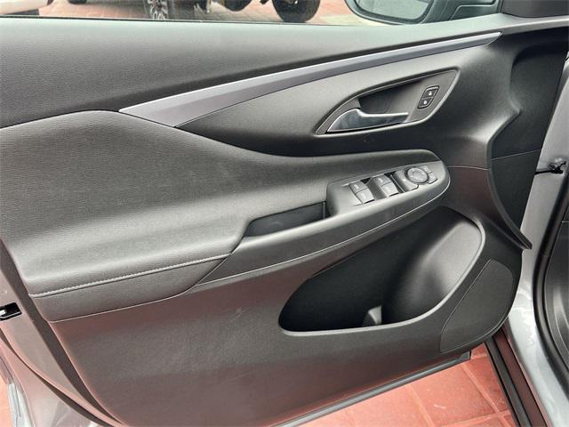 new 2025 Buick Envista car, priced at $22,201