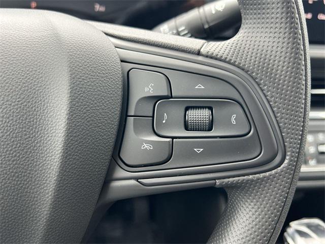 new 2025 Buick Envista car, priced at $22,201