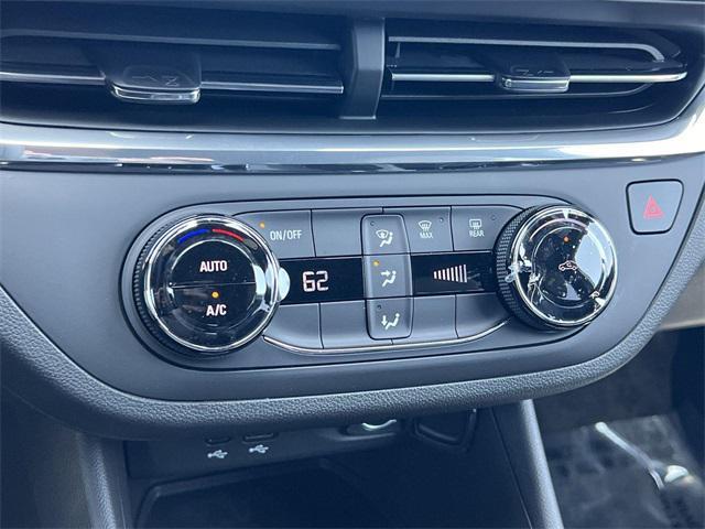 new 2025 Buick Envista car, priced at $22,788