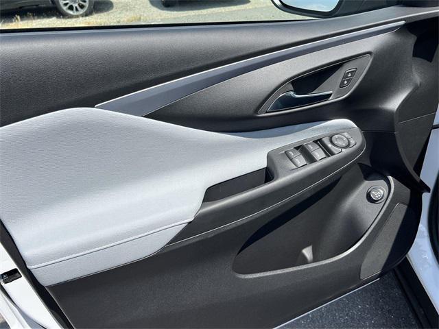 new 2025 Buick Envista car, priced at $22,287