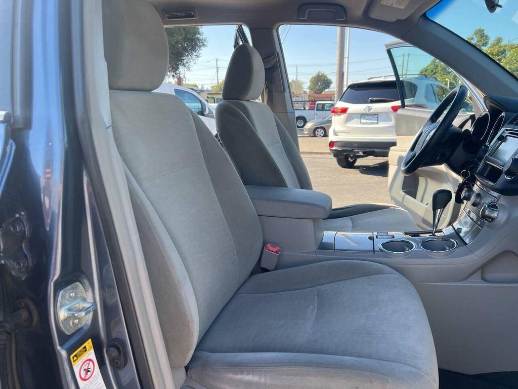 used 2013 Toyota Highlander car, priced at $13,495