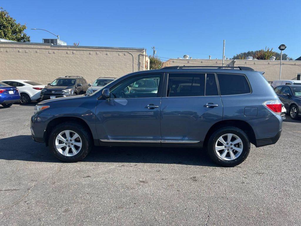 used 2013 Toyota Highlander car, priced at $13,495