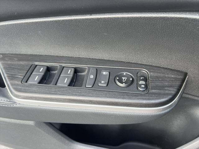 used 2021 Honda Clarity Plug-In Hybrid car, priced at $17,995
