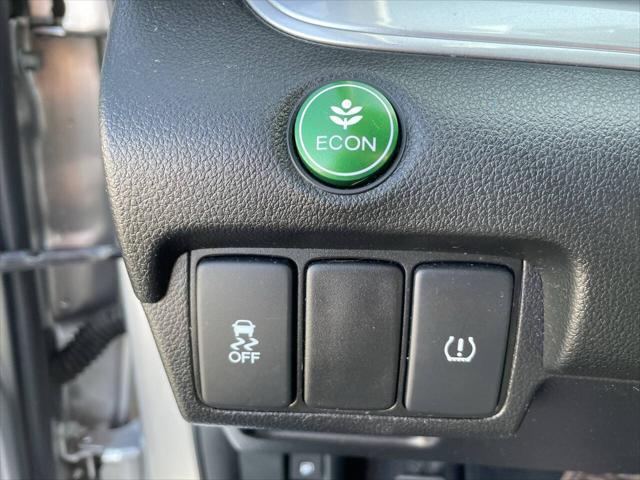 used 2015 Honda CR-V car, priced at $13,888