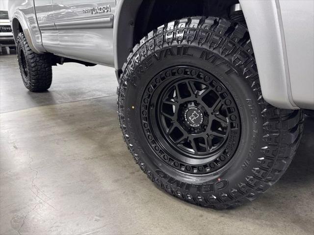 used 2004 Toyota Tundra car, priced at $14,995