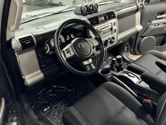 used 2007 Toyota FJ Cruiser car, priced at $16,995