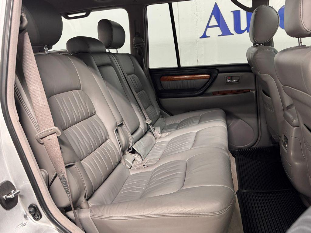 used 2007 Lexus LX 470 car, priced at $33,995