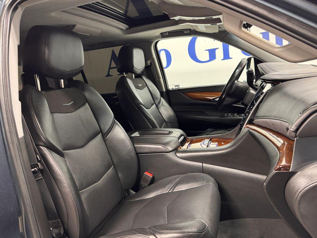 used 2019 Cadillac Escalade ESV car, priced at $38,995