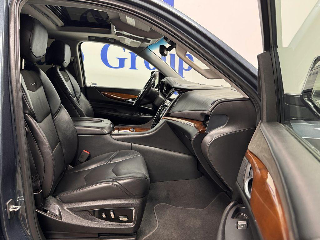 used 2019 Cadillac Escalade ESV car, priced at $38,995