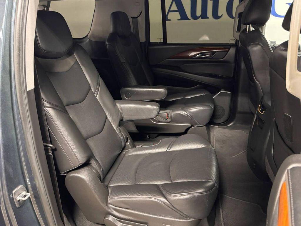 used 2019 Cadillac Escalade ESV car, priced at $38,995