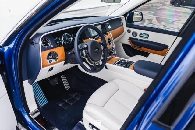 used 2022 Rolls-Royce Cullinan car, priced at $319,999