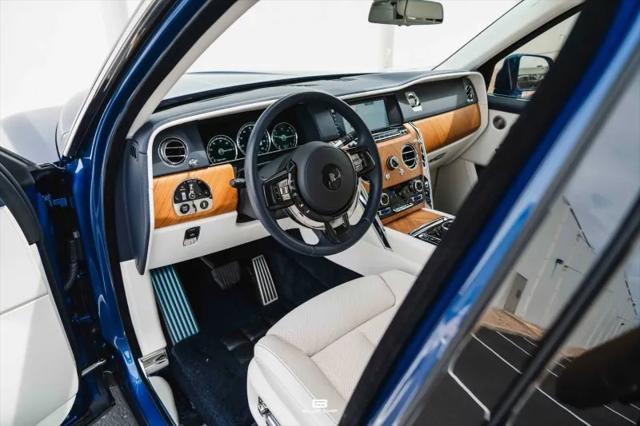 used 2022 Rolls-Royce Cullinan car, priced at $319,999