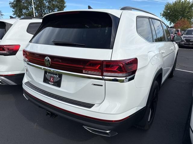 new 2024 Volkswagen Atlas car, priced at $42,532