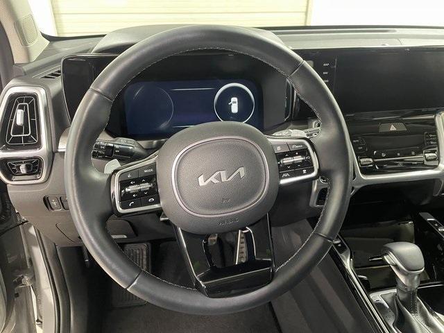 used 2023 Kia Sorento car, priced at $36,294