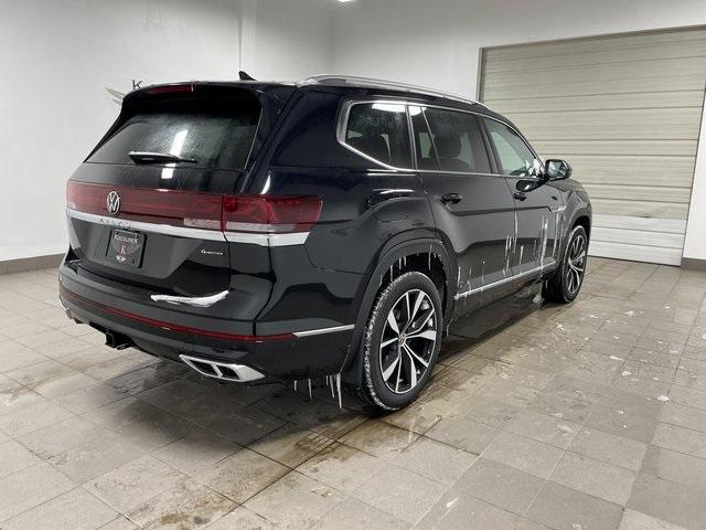 new 2025 Volkswagen Atlas car, priced at $52,601