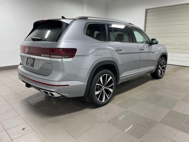 new 2025 Volkswagen Atlas car, priced at $52,836