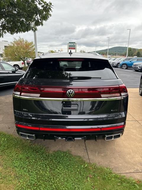 new 2024 Volkswagen Atlas Cross Sport car, priced at $47,772