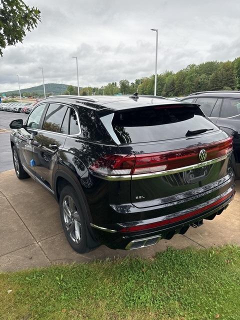 new 2024 Volkswagen Atlas Cross Sport car, priced at $47,772