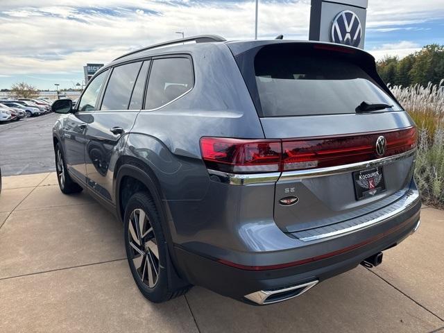 new 2024 Volkswagen Atlas car, priced at $42,020