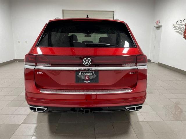 new 2024 Volkswagen Atlas car, priced at $50,180