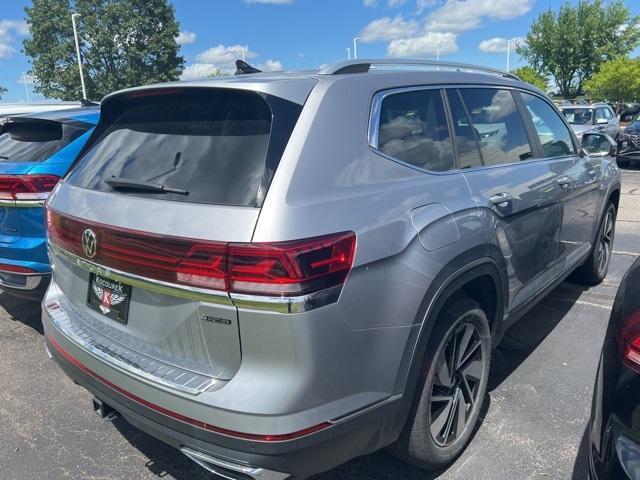 new 2024 Volkswagen Atlas car, priced at $45,292