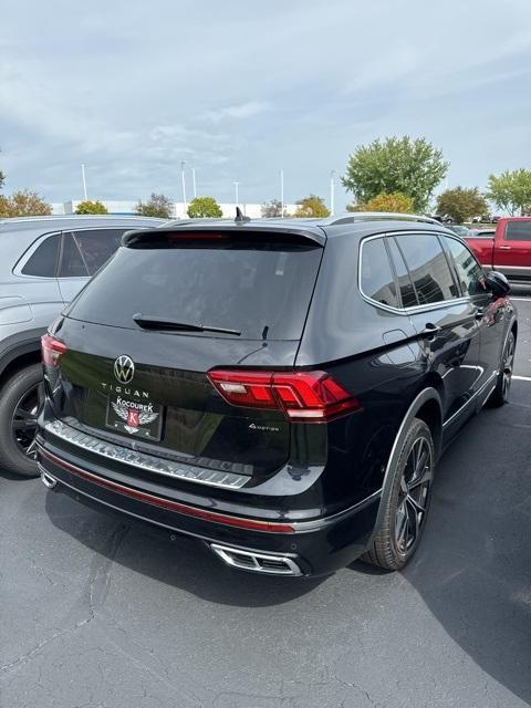 new 2024 Volkswagen Tiguan car, priced at $38,371