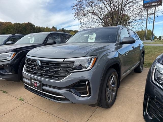 new 2024 Volkswagen Atlas Cross Sport car, priced at $48,151