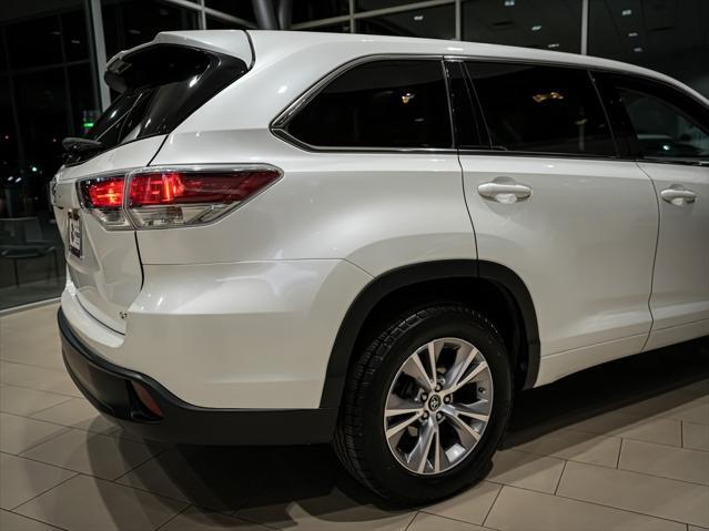 used 2016 Toyota Highlander car, priced at $20,995