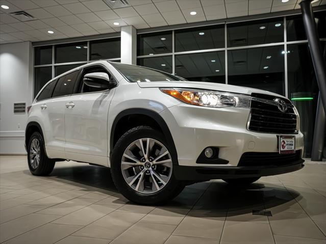used 2016 Toyota Highlander car, priced at $20,995