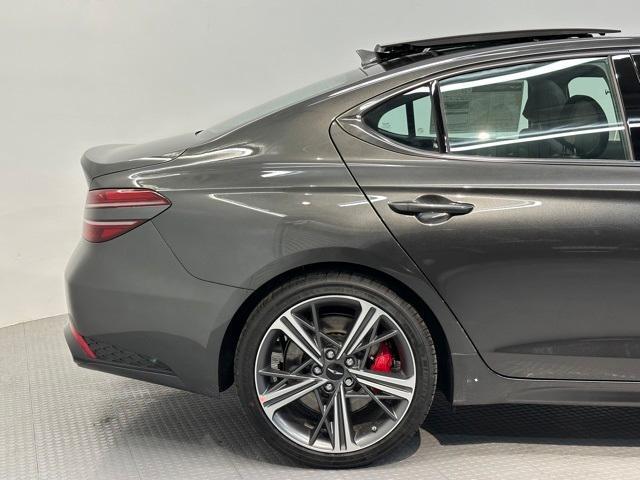 new 2024 Genesis G70 car