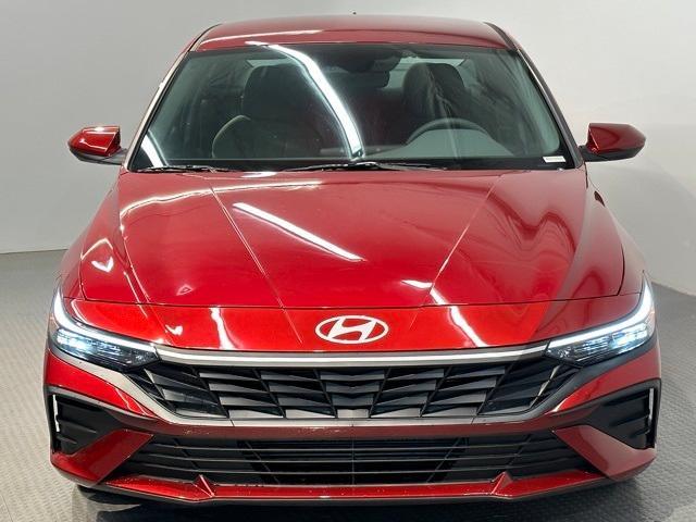 new 2024 Hyundai Elantra car, priced at $25,280