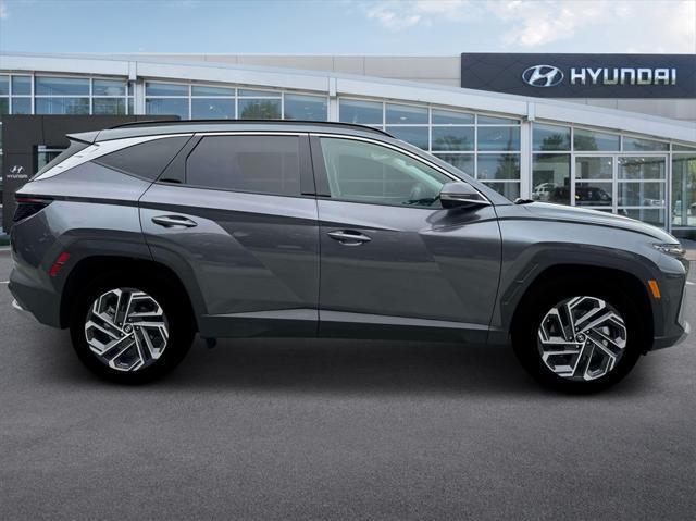 new 2025 Hyundai Tucson Hybrid car, priced at $43,145