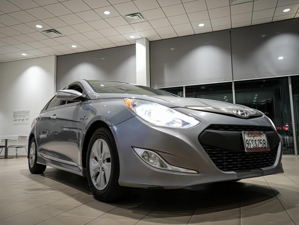 used 2015 Hyundai Sonata Hybrid car, priced at $7,950
