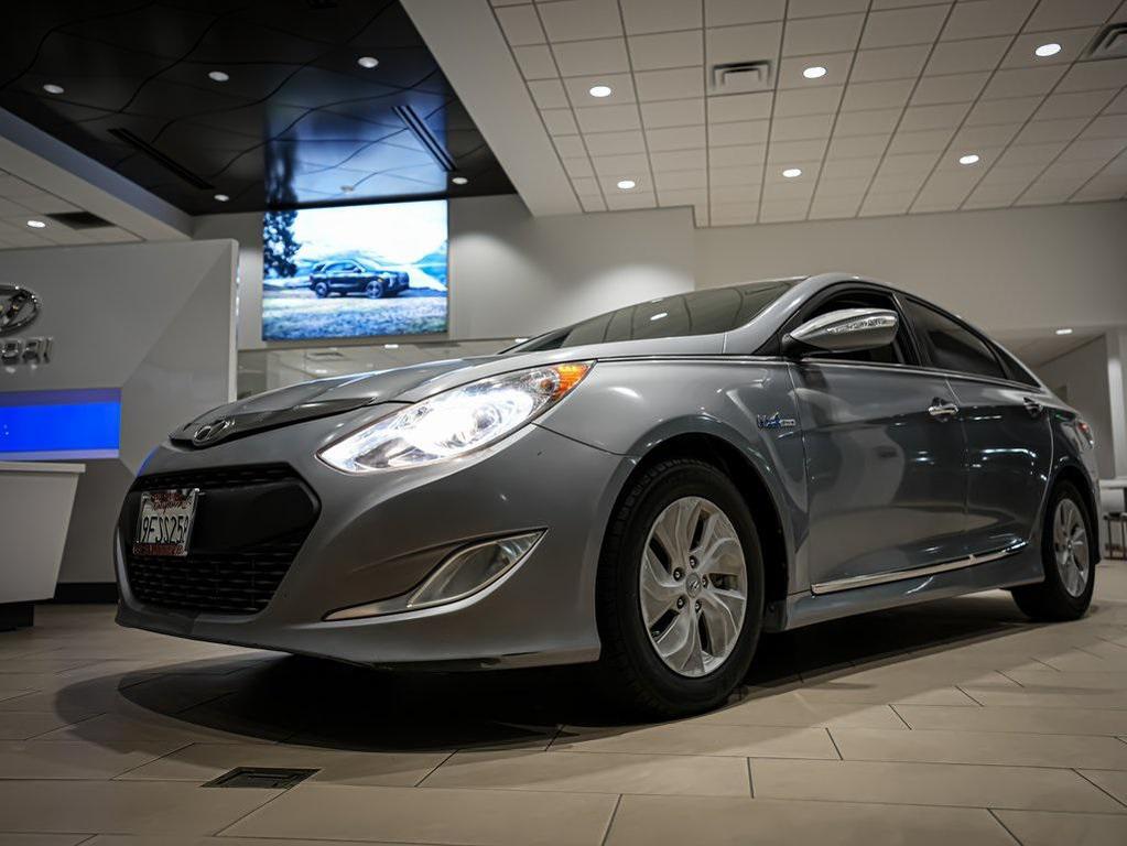 used 2015 Hyundai Sonata Hybrid car, priced at $7,950