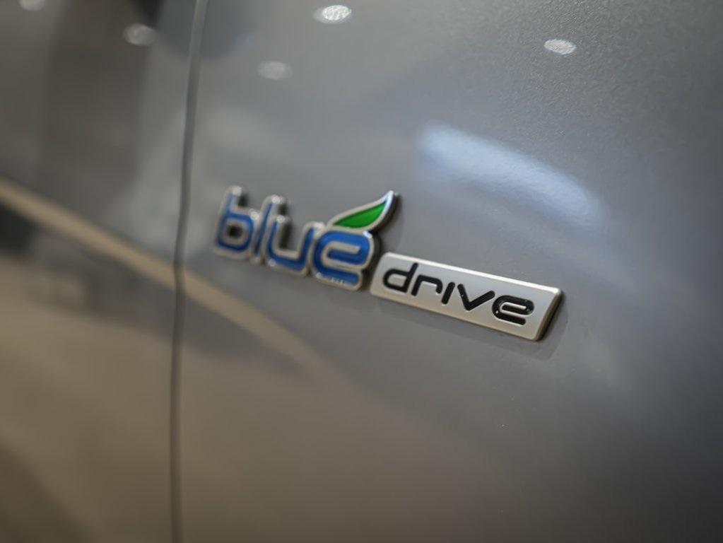 used 2015 Hyundai Sonata Hybrid car, priced at $7,950