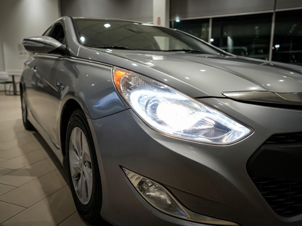 used 2015 Hyundai Sonata Hybrid car, priced at $7,950