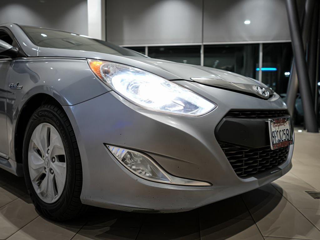 used 2015 Hyundai Sonata Hybrid car, priced at $7,950