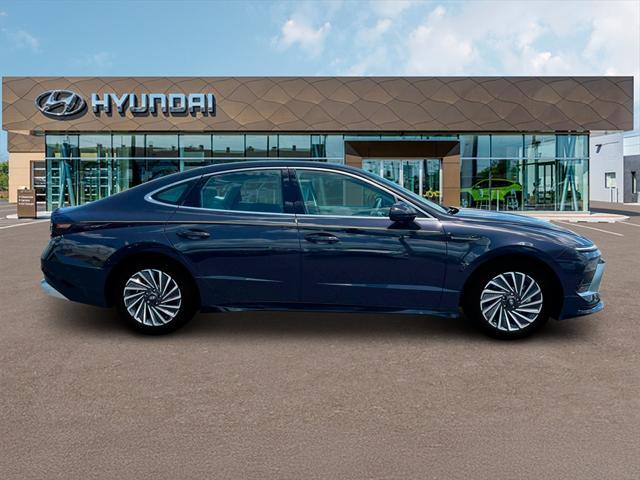new 2025 Hyundai Sonata Hybrid car, priced at $31,733