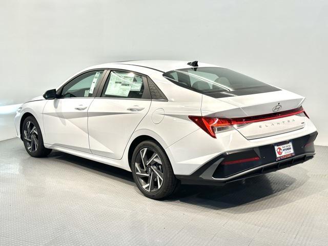 new 2024 Hyundai Elantra car, priced at $29,865