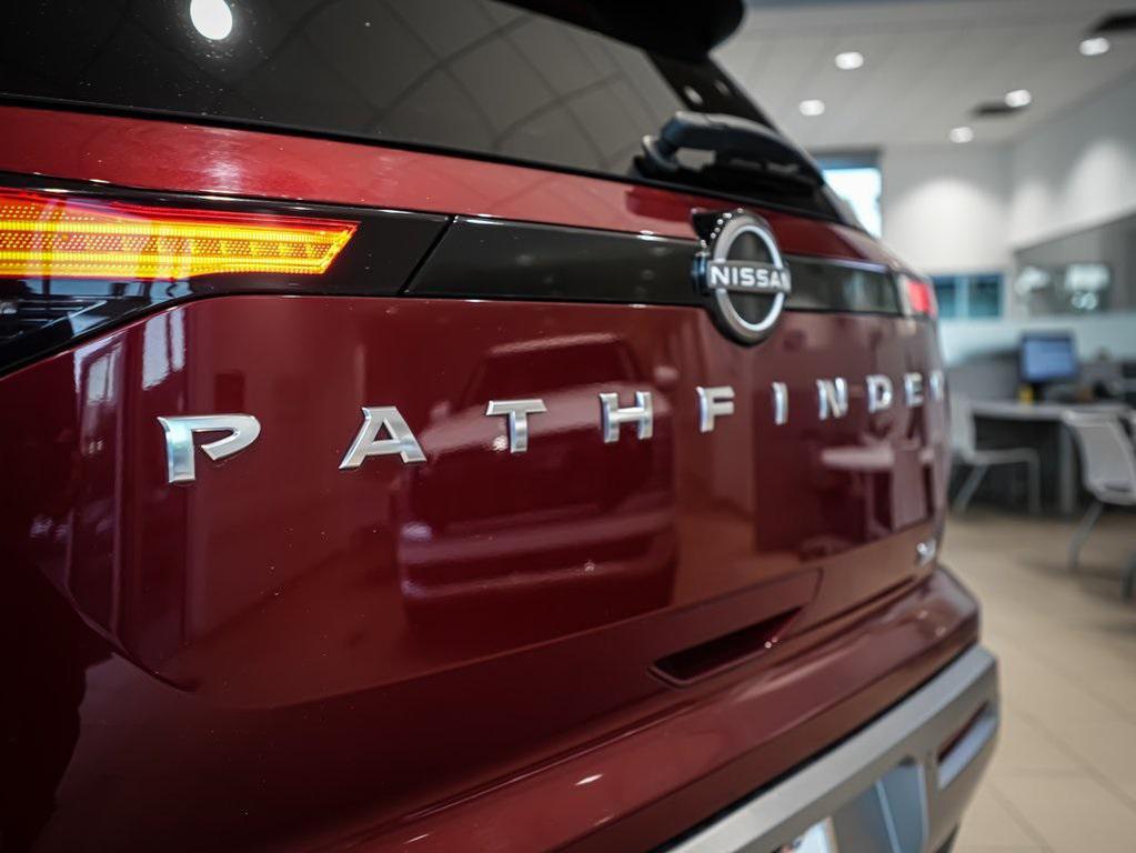 used 2020 Nissan Frontier car, priced at $21,000