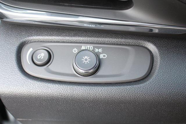 new 2025 Buick Envista car, priced at $27,280