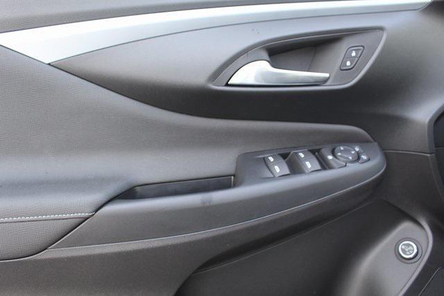 new 2025 Buick Envista car, priced at $27,280