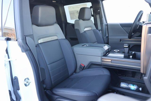 new 2025 GMC HUMMER EV SUV car