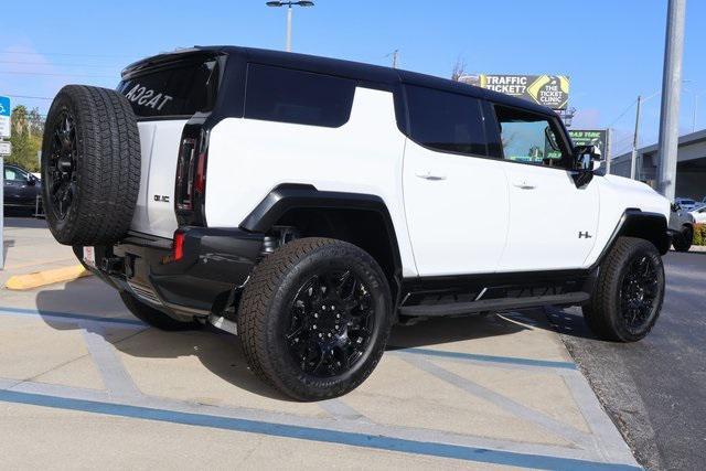 new 2025 GMC HUMMER EV SUV car