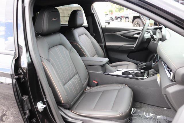 new 2025 Buick Envista car, priced at $31,585