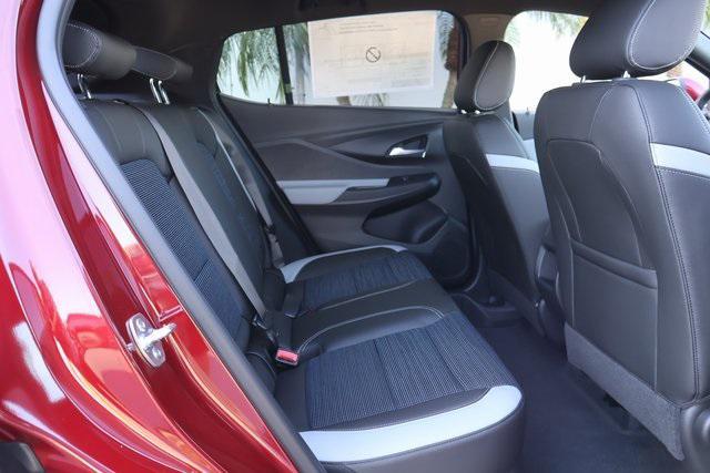 new 2025 Buick Envista car, priced at $26,880