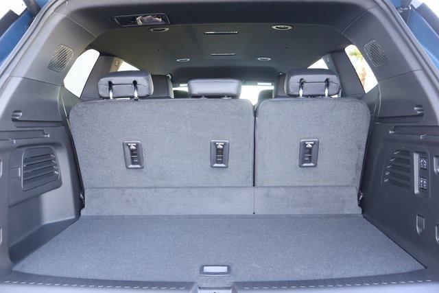 new 2025 GMC Acadia car, priced at $55,990