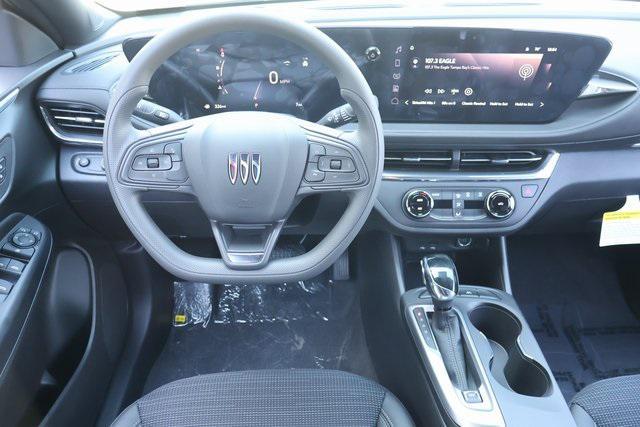 new 2025 Buick Envista car, priced at $26,185