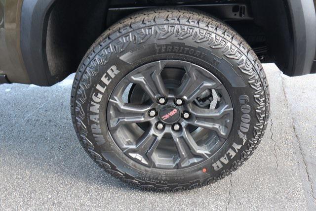 new 2025 GMC Canyon car, priced at $42,575