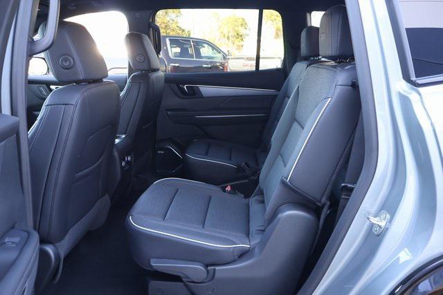 new 2025 Buick Enclave car, priced at $48,290
